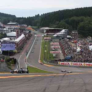 IWI Watches Spa Francorchamps F1 Circuit Arden GP3 Car Eau Rouge
